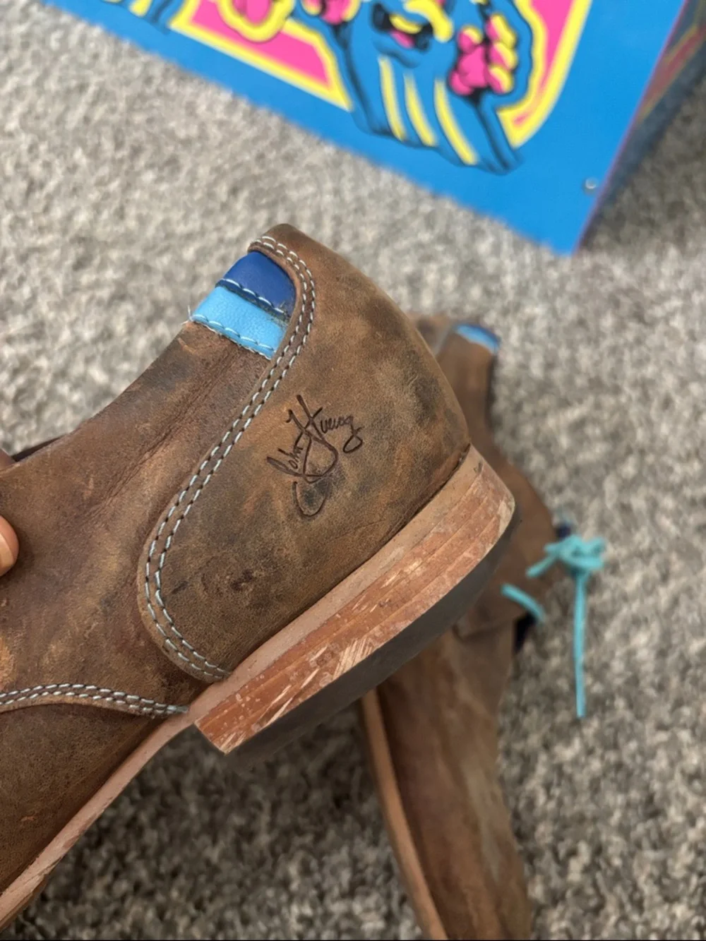 John Fluevog CBC Radio derby oxford shoes in brown leather with turquoise laces - Picture 7 of 8